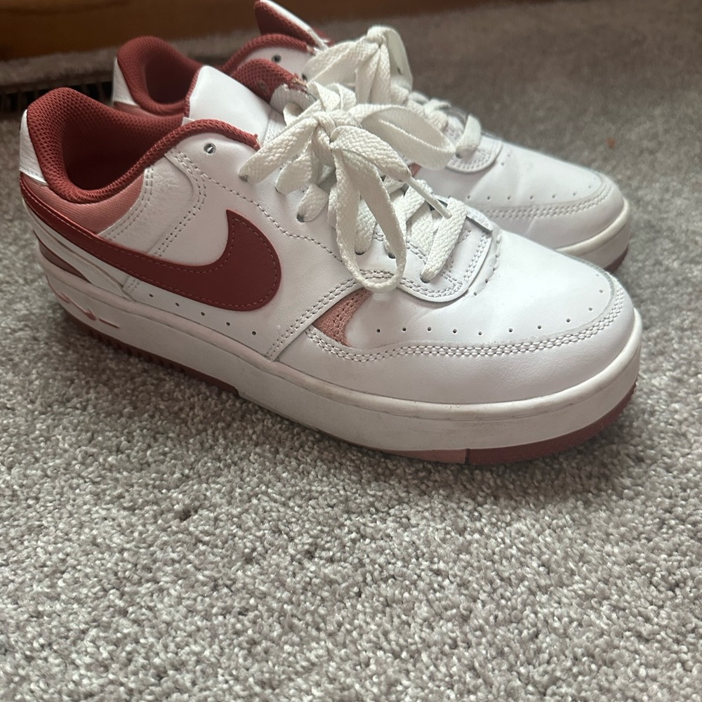 Nike Gamma Force shoes - Picture 2 of 6